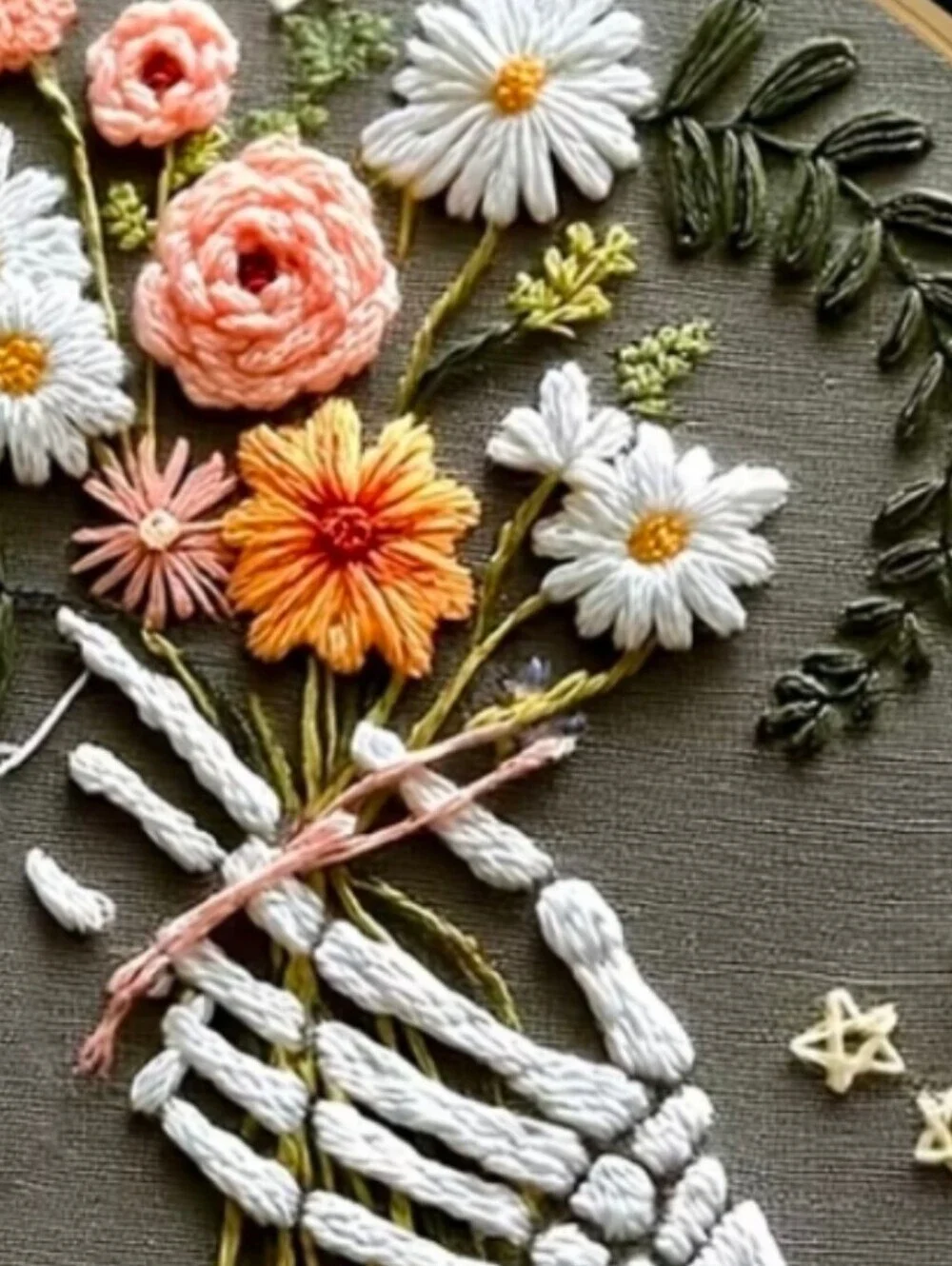 DIY Embroidery For Beginners Craft Kit Skelteton Hand Holding Flowers NWT
